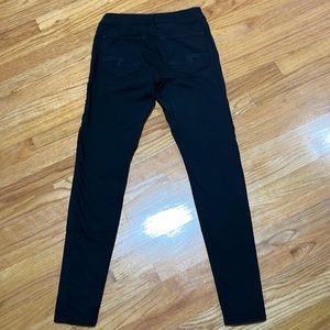 EUC Black Suki Super Skinny Silver Jeans Size 27/31